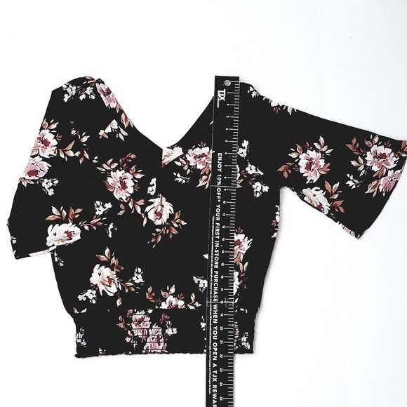 AMERICAN RAG Double V 3/4 Sleeve Top - Picture 5 of 5